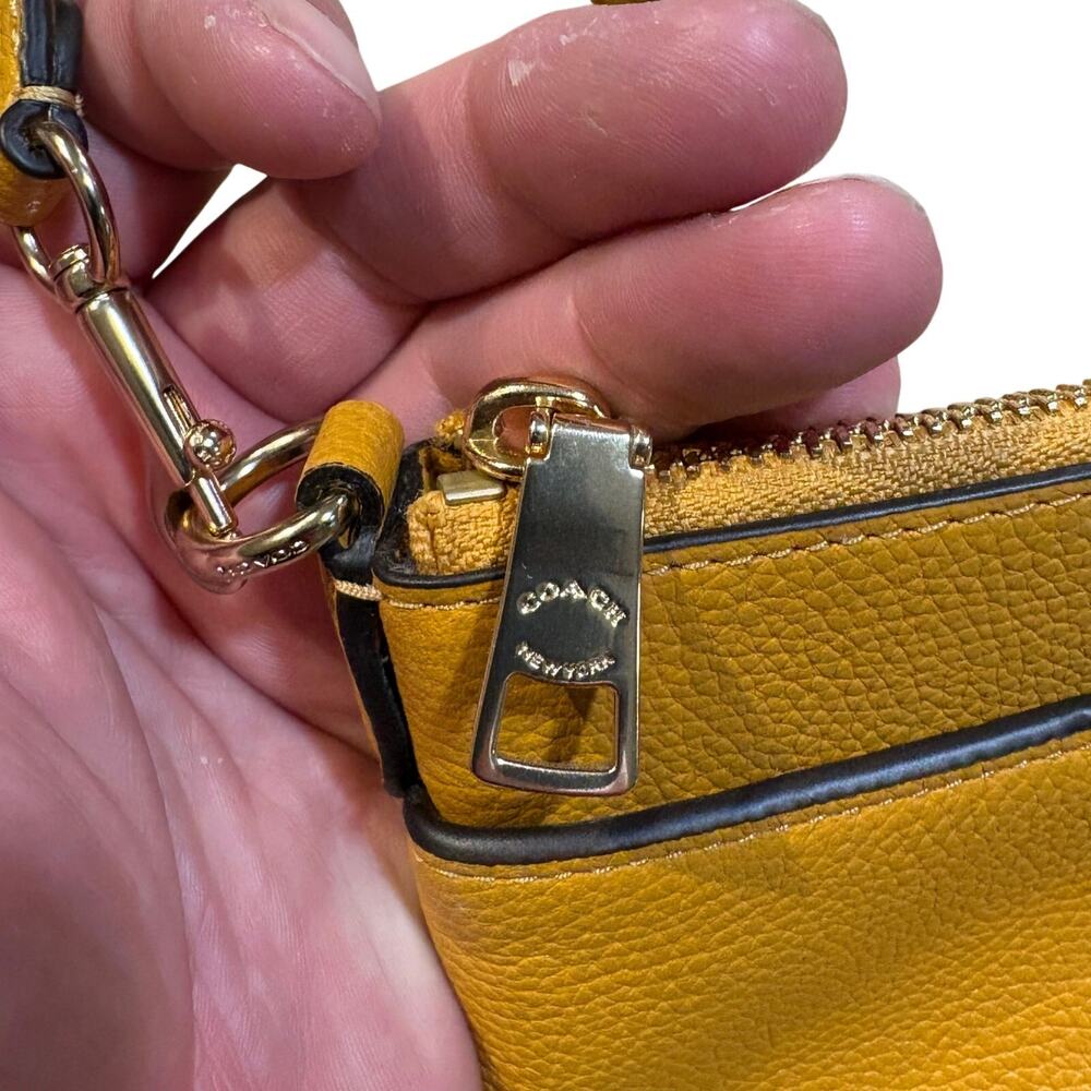 Coach Pebbled Leather Polly Top Zip Crossbody Clutch Purse Shoulder Bag Butter - Picture 9 of 10